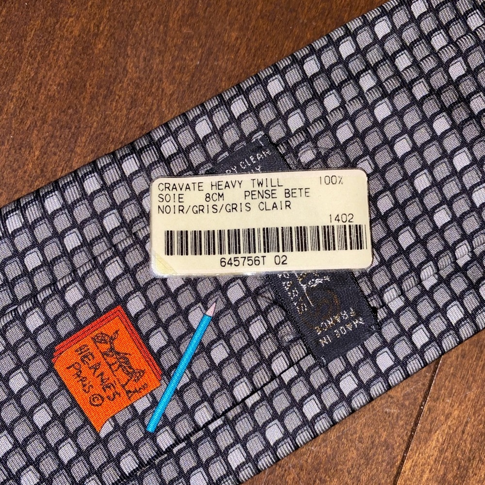 100% authentic Hermès tie